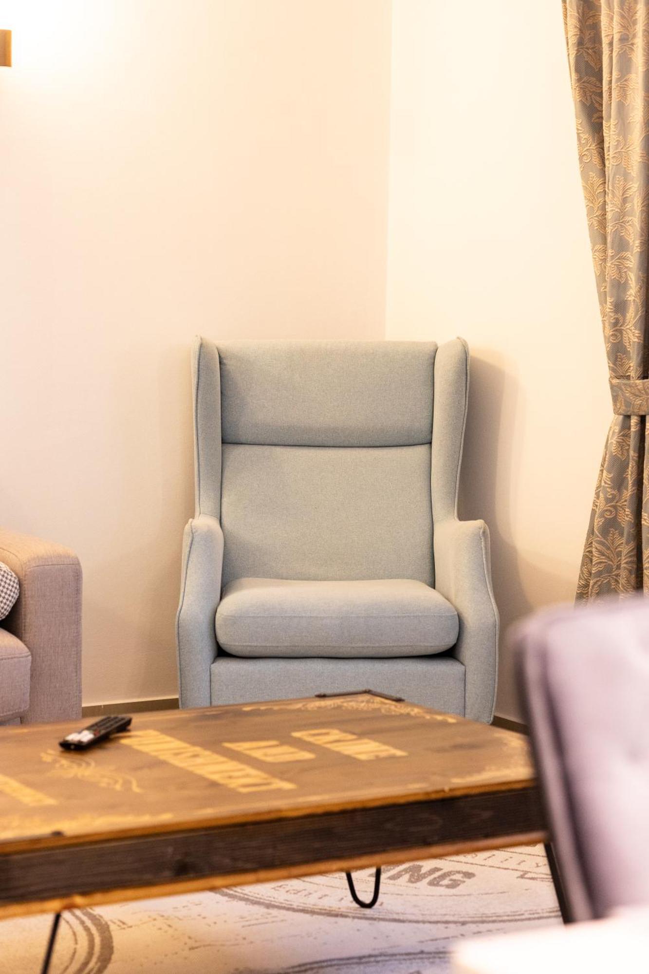 Majda Elegant With Prime Location And Parking Appartement *
