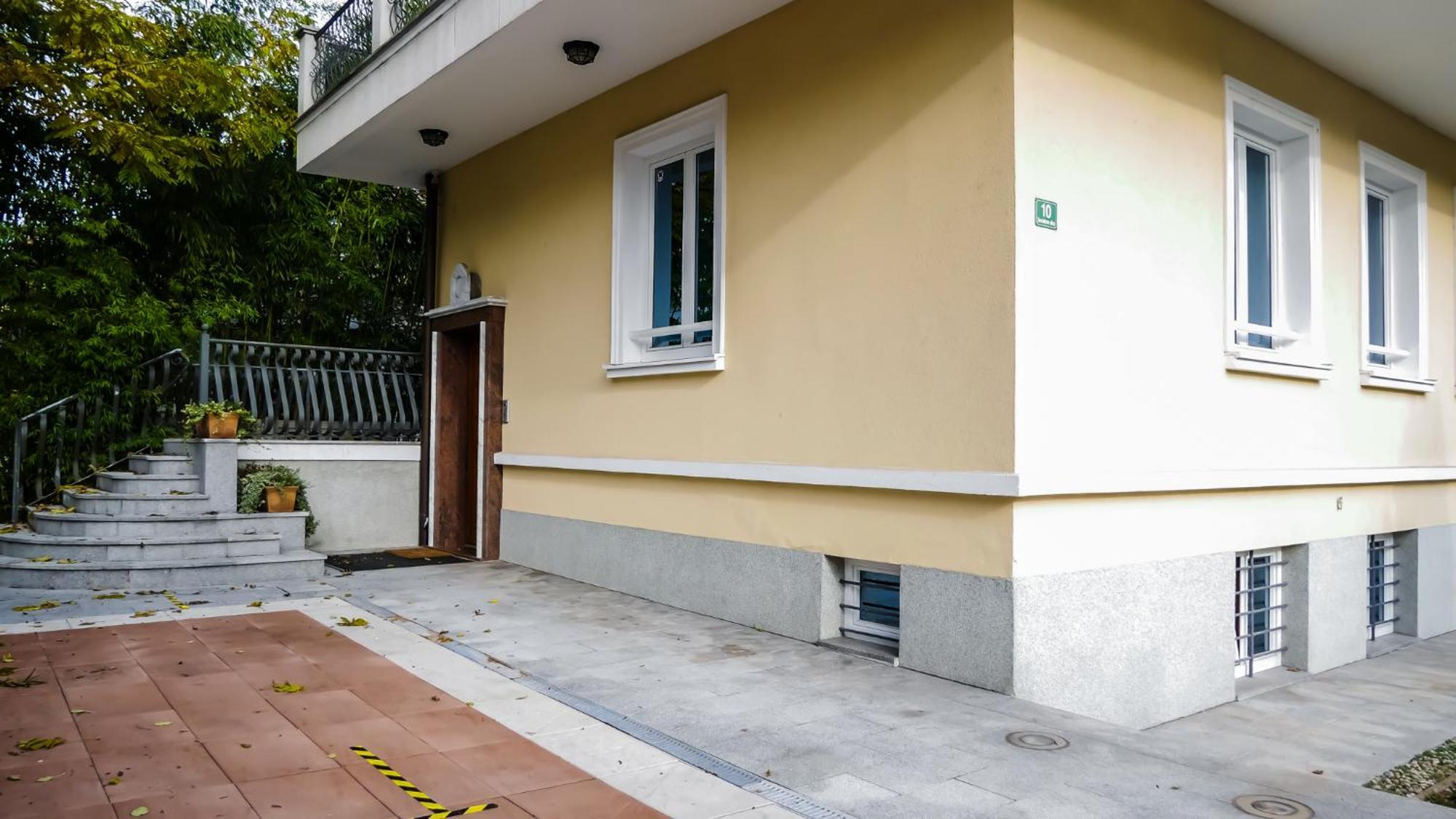 Majda Elegant With Prime Location And Parking Appartement